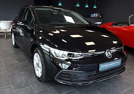 VW Golf Volkswagen VIII Lim. Life 2.0 TDI DSG NAVI KAM ACC