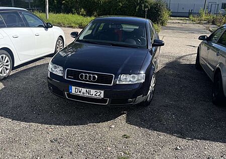 Audi A4 1.8 T quattro