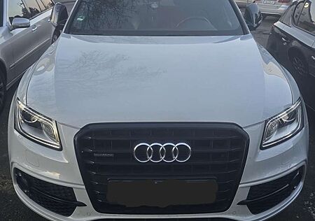 Audi Q5 2.0 TDI quattro (clean diesel) S tronic