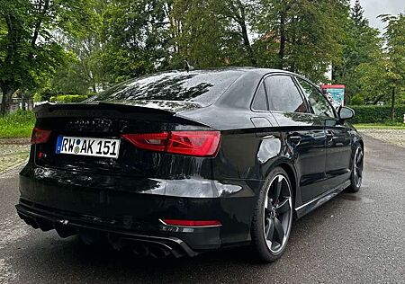 Audi S3 Limousine S tronic