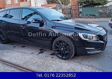 Volvo V60 Kombi Linje Svart-GSD-Navi-Xenon-Kamra-Leder