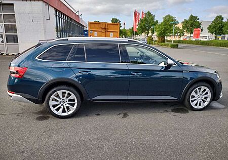 Skoda Superb III Combi Diesel Combi 2.0 TDI 4x4 DSG Scou