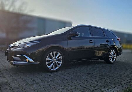 Toyota Auris 1.2 Turbo Touring Sports Executive