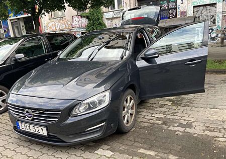 Volvo V60 D4 Geartronic Momentum