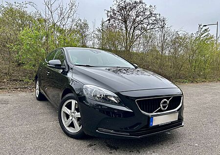 Volvo V40 T2
