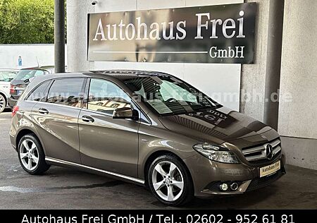 Mercedes-Benz B 180 1-HAND*TEILLEDER*SITZHEIZUNG*PTS*8-FACH-RE