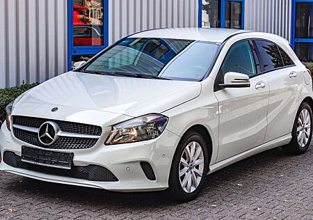 Mercedes-Benz A 160 A160 d*NAVI*TEMPO*PARKASSIST*SITZHEIZ*ALU**KEYLESS