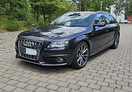Audi A4 Avant 2.7 TDI DPF multitronic S line