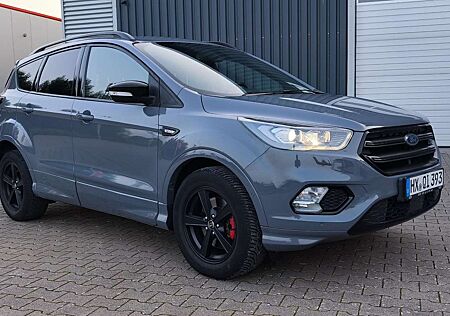 Ford Kuga 1.5 EcoBoost 2x4 ST-Line