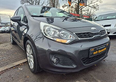 Kia Rio FIFA World Cup Edition Navi R. Camara Garantie
