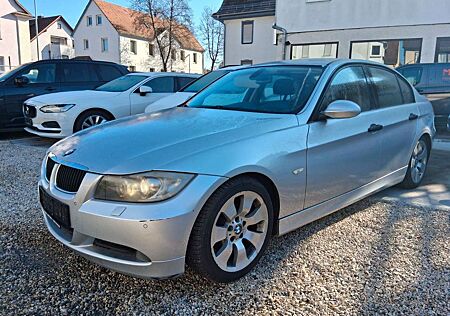 BMW 320 d Limousine/II Hand/Voll-Scheckheft/Navi Prof