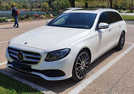 Mercedes-Benz E 400 4Matic T 9G-TRONIC Avantgarde