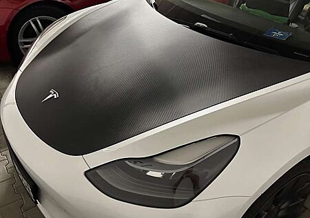 Tesla Model 3 Langstreckenbatt. Allradantrieb Dual Motor Perform