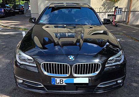 BMW 530d 530 xDrive Touring Sport-Aut. Luxury Line
