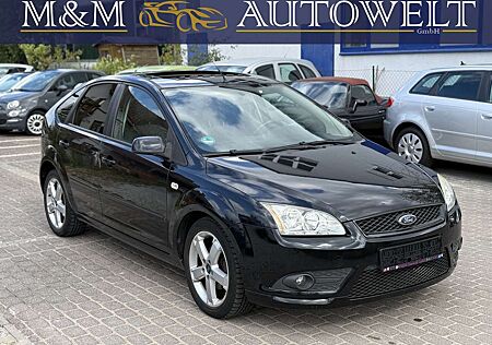 Ford Focus 1.8 Limousine |125PS | großes NAVI | Alu | Schi