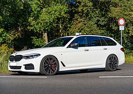 BMW M550d M550 Touring M-Performance 20“ Individual Sthz