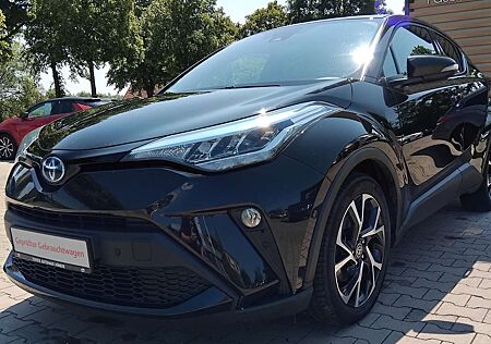 Toyota C-HR Hybrid Team D + Navi Touch & Go