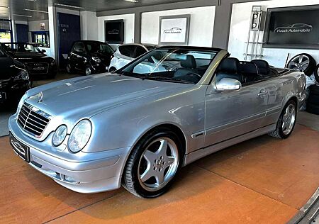 Mercedes-Benz CLK 230 AVANTGARDE/AUT./LEDER/SHZ/KLIMA/17''AMG