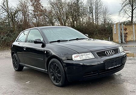 Audi A3 1.6 Benzin Ambition