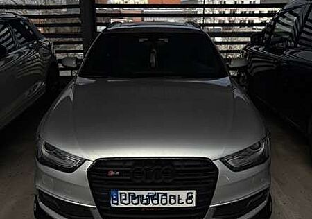 Audi S4 B8 FL