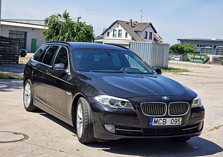 BMW 530d 530 xDrive Touring Aut.