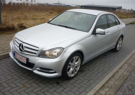 Mercedes-Benz C 180 CGI BlueEfficiency,AHK,Navi,PDC.