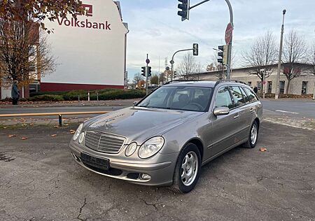 Mercedes-Benz E 220 TEMPOMAT*KLIMAAUTOMATIK*SCHIEBEDACH*NAVI*AHK*