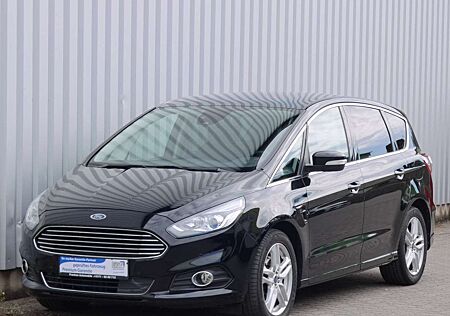 Ford S-Max Titanium-7.Sitzer-Navi-Xenon-AHK-PDC