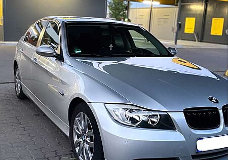 BMW 320i 320 Aut.