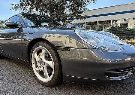 Porsche 996 911 Carrera