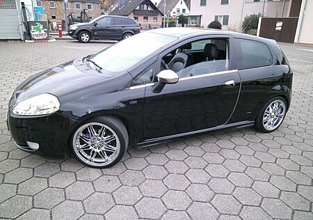 Fiat Grande Punto 1.2 8V Active TÜV NEU