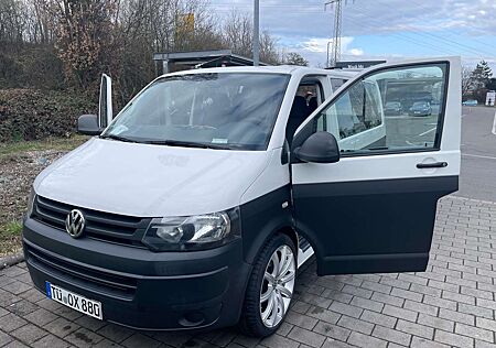 VW T5 Transporter Volkswagen T5, 9 Sitzen, 09/2015