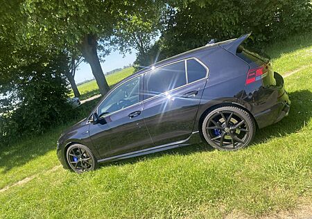 VW Golf Volkswagen R Performance 4Motion