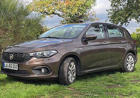 Fiat Tipo 1.4 16V Lounge, AHK, TÜV Neu