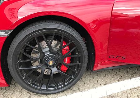 Porsche 991 911 () GTS Cabrio BOSE PDCC MemorySitze