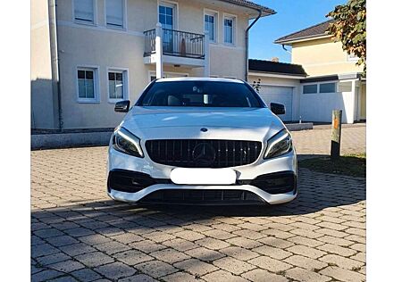 Mercedes-Benz A 220 4Matic 7G-DCTAMG Line