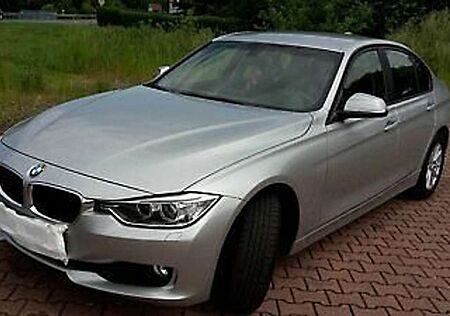 BMW 320i 320