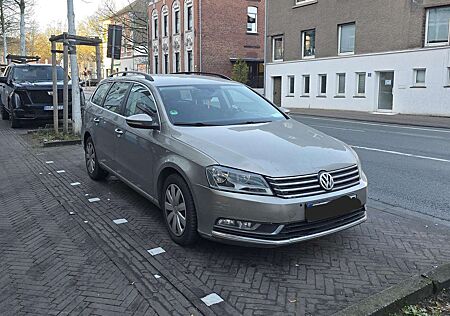 VW Passat Variant Volkswagen 2.0 Blue TDI DSG SCR Highline