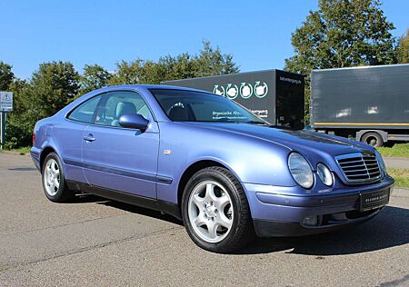 Mercedes-Benz CLK 320 Coupe (BM 208),Neuwertig