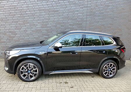 BMW X1 30e xDrive Leder/360°/LED/HeadUp/H&K