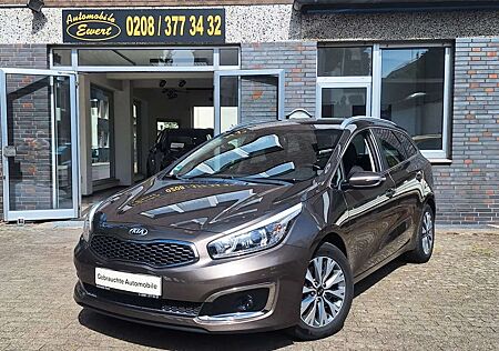 Kia XCeed Ceed SW / cee'd SW Attract Kombi Scheckheft Navi Kamera SHZ PDC Alu