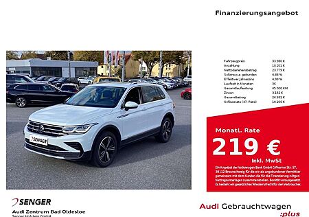 VW Tiguan Volkswagen 2.0TDI Elegance 4M AHK Matrix Pano Standh