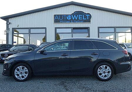 Kia Cee'd Ceed / Ceed 1.5 GDI Aut. KLIMAAUT KAM APP DAB SITZH 16'