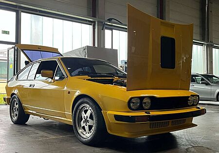 Alfa Romeo GTV 6/2.5