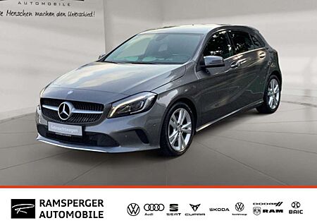 Mercedes-Benz A 180 Urban DCT GRA LED Navi SHZ PDC