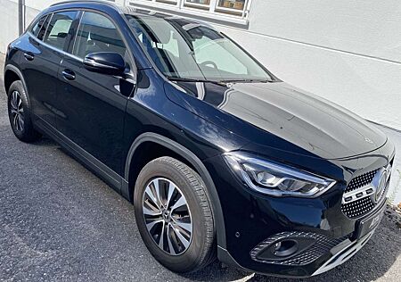 Mercedes-Benz GLA 200 d Style Paket