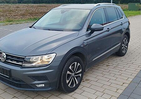 VW Tiguan Volkswagen IQ.DRIVE Navi AHK Totwinkel ACC