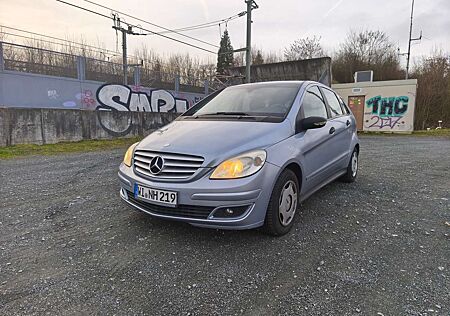 Mercedes-Benz B 170