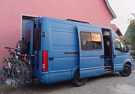 IVECO Daily 35 S 11 C V Vendor