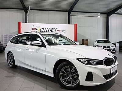 BMW 320 320d Touring SPORT / CURVED+HEAD-UP / PANORAMA